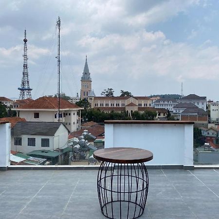 Yukkuri Boutique Hotel Dalat Екстериор снимка